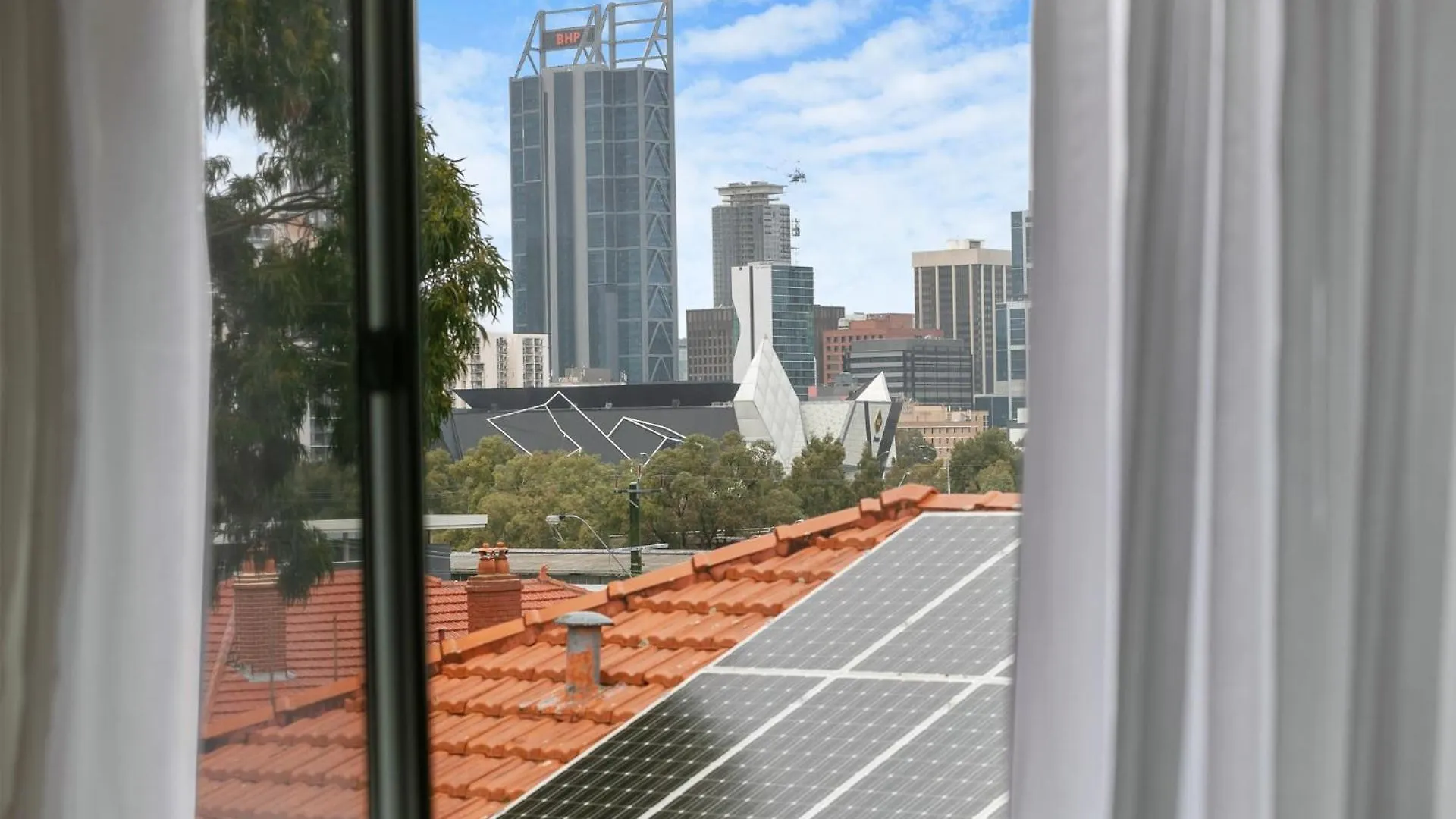 Malibu Apartments - Perth