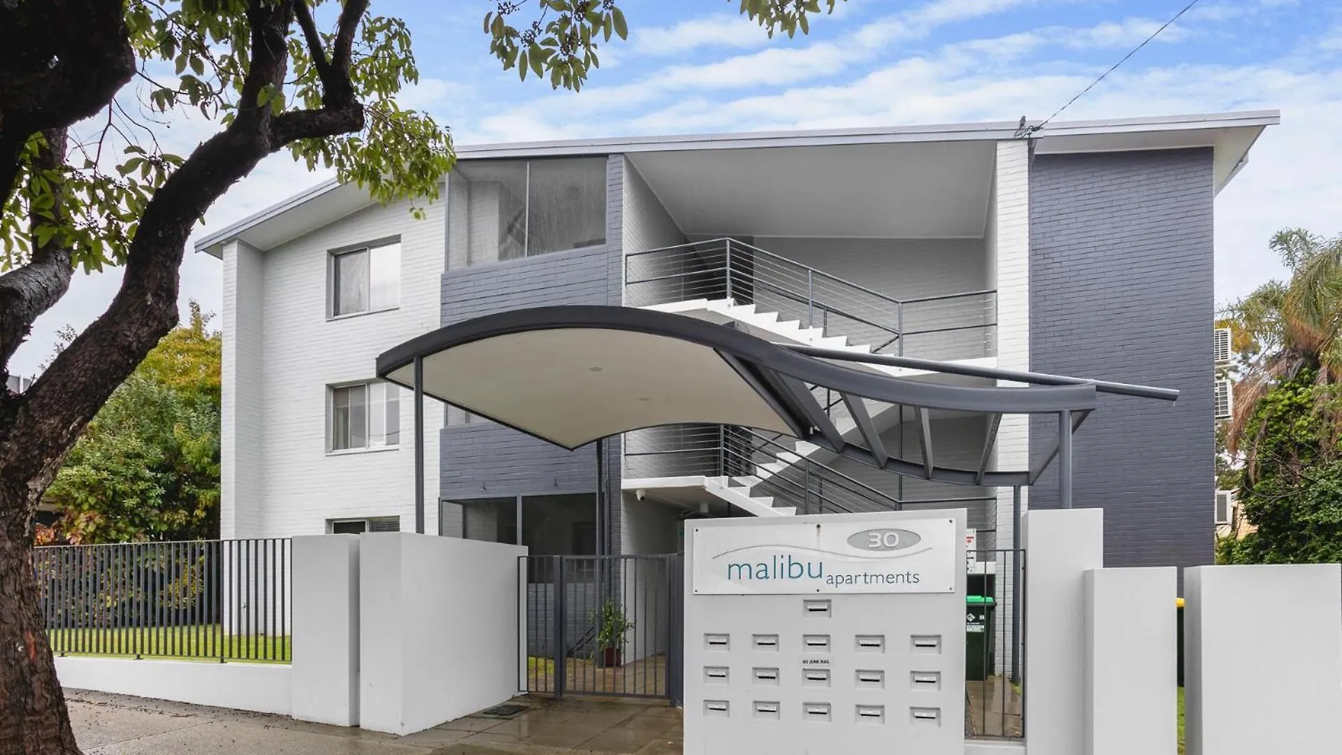 Malibu Apartments - Perth Ξενοδοχείο με διαμερίσματα